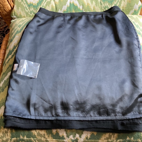 Talbot’s Silk Sequence Skirt. - Picture 9 of 11